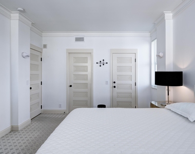 1801 S Flagler Drive - Photo Thumbnail 7