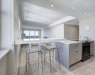 1801 S Flagler Drive - Photo Thumbnail 3