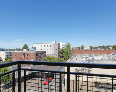 130 Harvard Avenue East - Photo Thumbnail 27