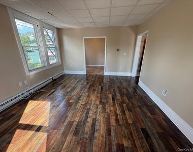 247 Hudson Street - Photo Thumbnail 2