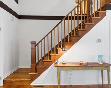 3 Foster Avenue - Photo Thumbnail 12