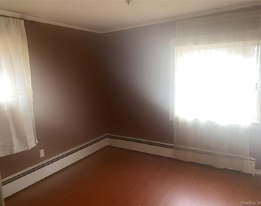 52 Lincoln Place - Photo Thumbnail 3