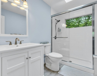 35 Bay Avenue W - Photo Thumbnail 19