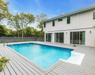 35 Bay Avenue W - Photo Thumbnail 33