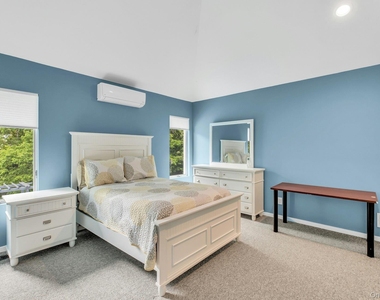 35 Bay Avenue W - Photo Thumbnail 24