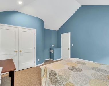 35 Bay Avenue W - Photo Thumbnail 25