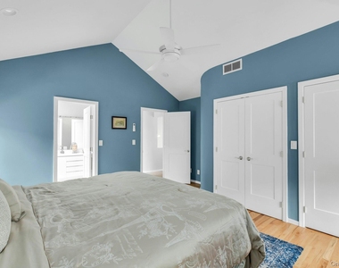 35 Bay Avenue W - Photo Thumbnail 23