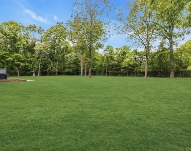 35 Bay Avenue W - Photo Thumbnail 26