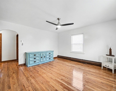 15 Forge Hill Road - Photo Thumbnail 2