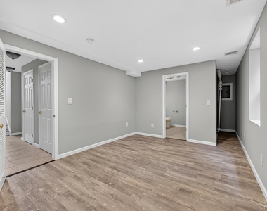 16 W Railroad Avenue - Photo Thumbnail 27
