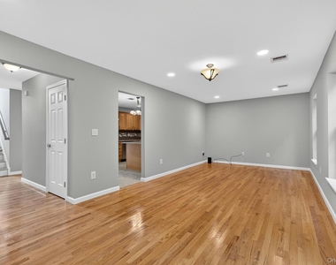 16 W Railroad Avenue - Photo Thumbnail 13
