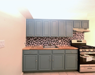 1510 Beach 12 Street - Photo Thumbnail 6