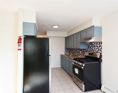 1510 Beach 12 Street - Photo Thumbnail 4