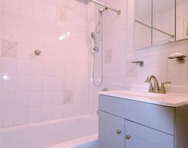 1510 Beach 12 Street - Photo Thumbnail 2
