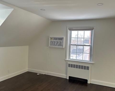 106 Bregman Avenue - Photo Thumbnail 1