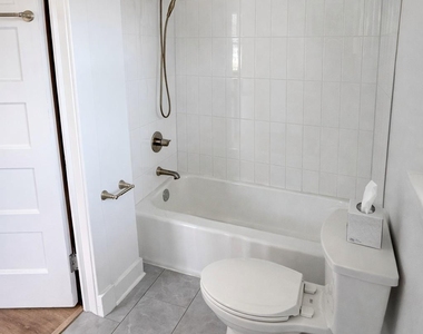 1009 Hudson Avenue - Photo Thumbnail 11