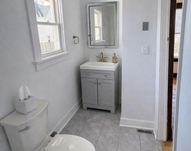 1009 Hudson Avenue - Photo Thumbnail 12