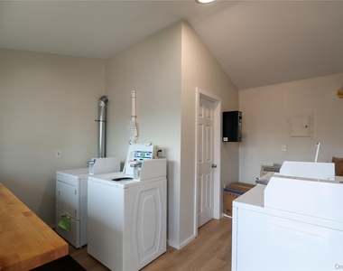 669 Broadway 9w - Photo Thumbnail 9