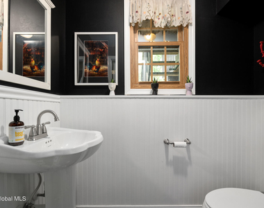 1 Laurie Lane - Photo Thumbnail 19