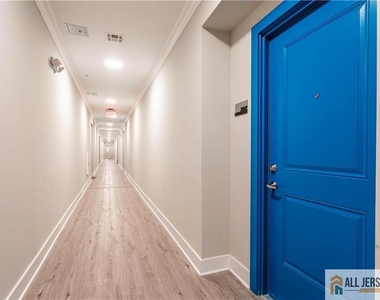 1025 Raritan Road - Photo Thumbnail 16