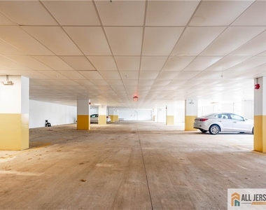 1025 Raritan Road - Photo Thumbnail 5