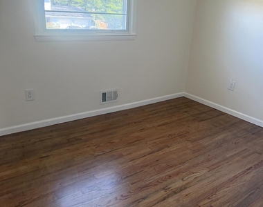 13 Oak Wood Drive - Photo Thumbnail 23