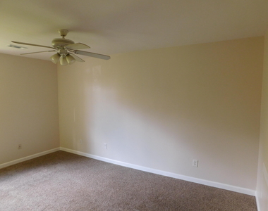 32005 W 12 Mile Road - Photo Thumbnail 14