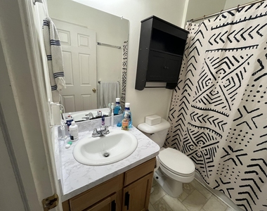 1021 Maiden Lane - Photo Thumbnail 26