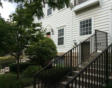 1021 Maiden Lane - Photo Thumbnail 1