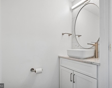 171 Somervelle Street - Photo Thumbnail 15