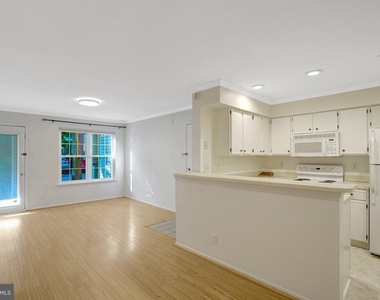 3308 Wyndham Circle - Photo Thumbnail 11