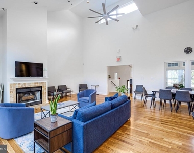 3308 Wyndham Circle - Photo Thumbnail 23