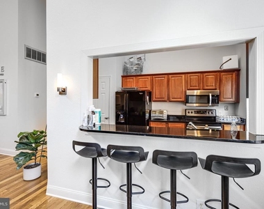 3308 Wyndham Circle - Photo Thumbnail 25