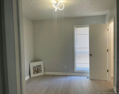 1366 Worstead Drive - Photo Thumbnail 15