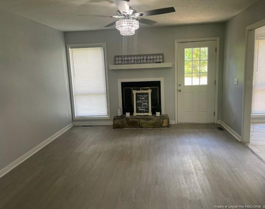 1366 Worstead Drive - Photo Thumbnail 5