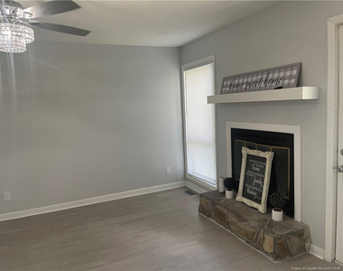 1366 Worstead Drive - Photo Thumbnail 6