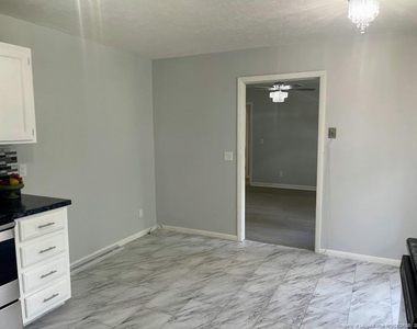 1366 Worstead Drive - Photo Thumbnail 9