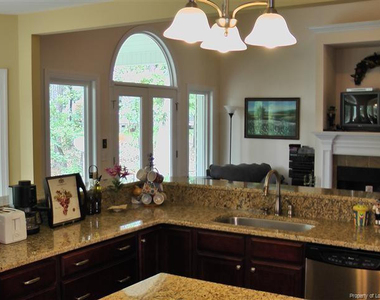 158 Sherwood Lane - Photo Thumbnail 3