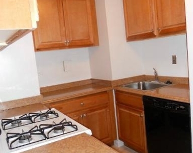 2030 Adams Street - Photo Thumbnail 3