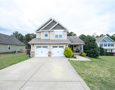 622 Omaha Drive - Photo Thumbnail 2