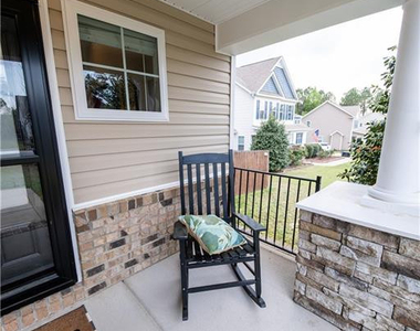 622 Omaha Drive - Photo Thumbnail 4