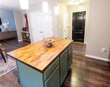 622 Omaha Drive - Photo Thumbnail 14
