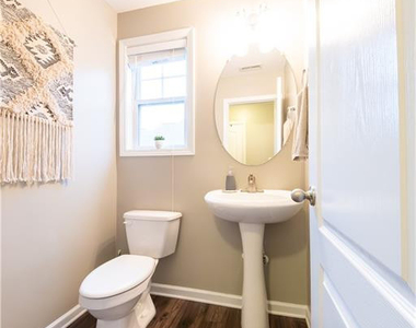 622 Omaha Drive - Photo Thumbnail 17