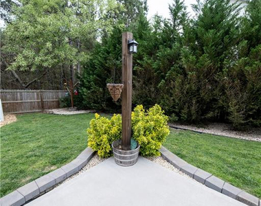 622 Omaha Drive - Photo Thumbnail 37