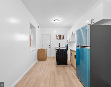 2055 Dickinson Street - Photo Thumbnail 8