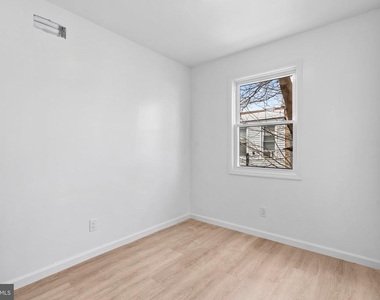 2055 Dickinson Street - Photo Thumbnail 7