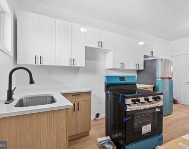 2055 Dickinson Street - Photo Thumbnail 9