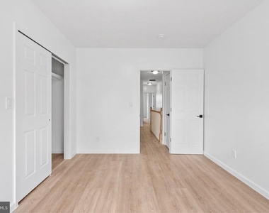 2055 Dickinson Street - Photo Thumbnail 17
