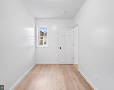 2055 Dickinson Street - Photo Thumbnail 14
