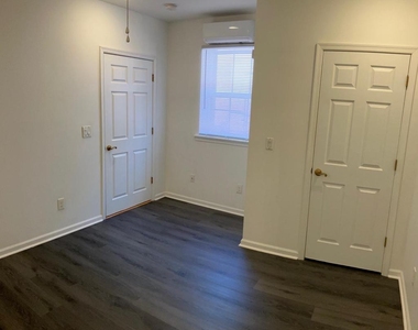 1109 S 23rd Street - Photo Thumbnail 14